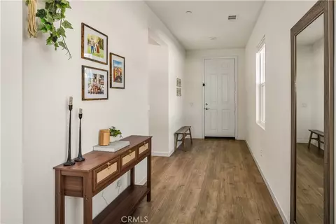 Entry Way - 20996 Mountain Gate Dr, Riverside, CA 92507 photo 2 of 6