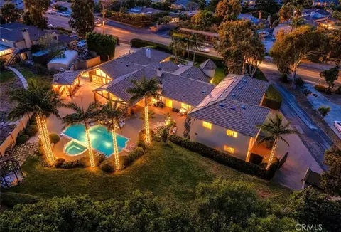 10372 Crawford Canyon Rd, North Tustin, CA 92705