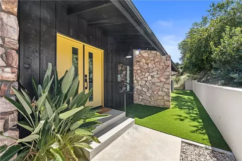 Exterior - 1909 Canyon, Redlands, CA 92373 photo 2 of 11