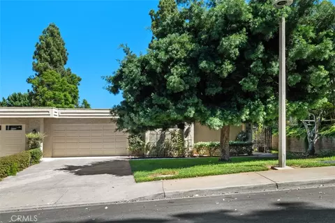 5581 Via Dicha #B, Laguna Woods, CA 92637