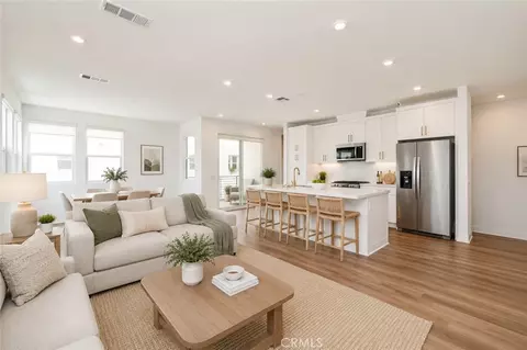 1515 W Bushell St, Anaheim, CA 92805