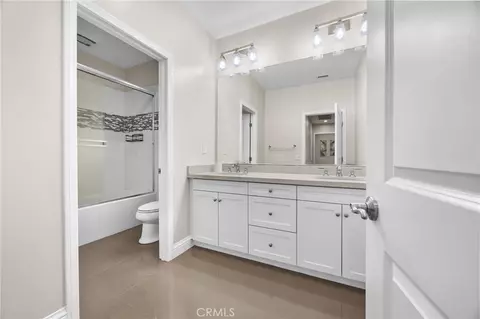 Bath - 61 Bloomington, Irvine, CA 92620 photo 4 of 4
