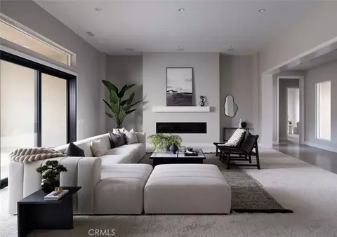 Living - 18510 Boulder Blf, Silverado, CA 92676 photo 4 of 7