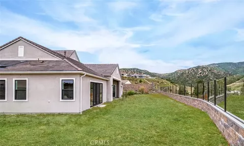 Exterior - 18510 Boulder Blf, Silverado, CA 92676 photo 8 of 10