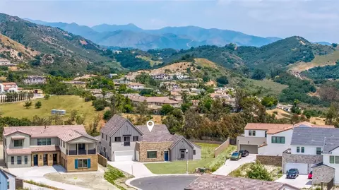 View/Area - 18510 Boulder Blf, Silverado, CA 92676 photo 3 of 4