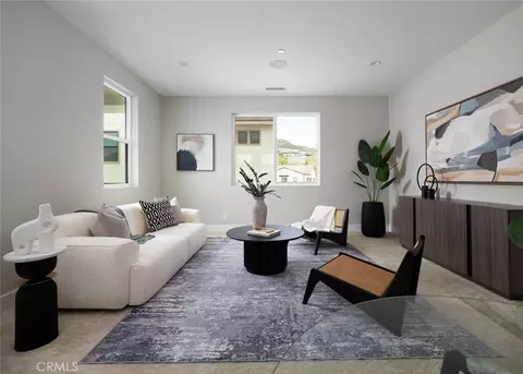 Living - 18510 Boulder Blf, Silverado, CA 92676 photo 7 of 7