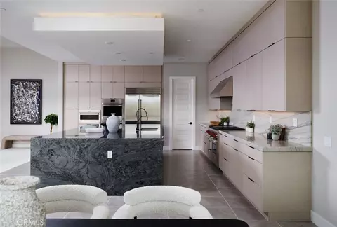 Kitchen - 18510 Boulder Blf, Silverado, CA 92676 photo 3 of 6