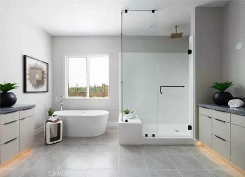 Bath - 18510 Boulder Blf, Silverado, CA 92676 photo 1 of 6