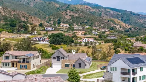 View/Area - 18510 Boulder Blf, Silverado, CA 92676 photo 1 of 4