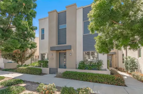 112 Stellar, Irvine, CA 92618