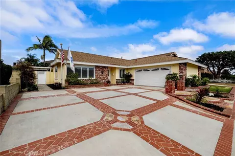 18311 Hartlund Ln, Huntington Beach, CA 92646