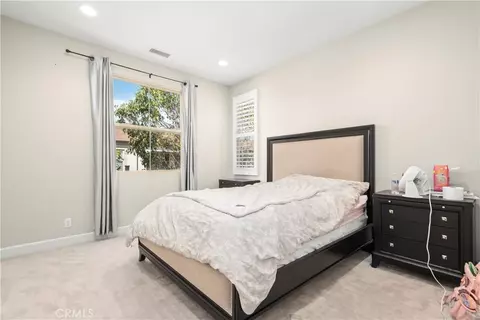 Bedroom - 72 Granite Path, Irvine, CA 92620 photo 3 of 6