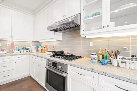 Kitchen - 72 Granite Path, Irvine, CA 92620 photo 5 of 5