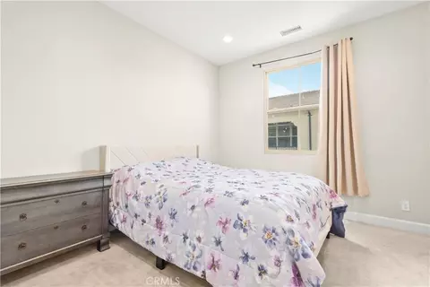 Bedroom - 72 Granite Path, Irvine, CA 92620 photo 5 of 6