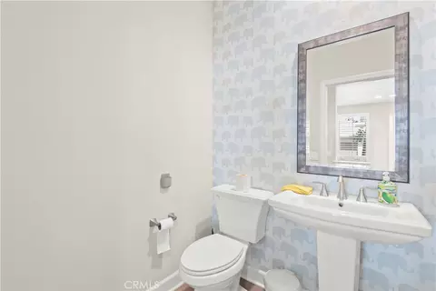 Bath - 72 Granite Path, Irvine, CA 92620 photo 1 of 7