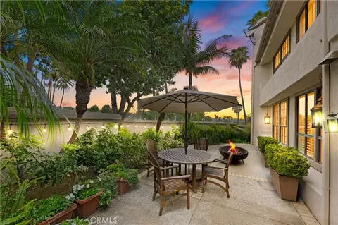 1 Sea Cove Ln, Newport Beach, CA 92660