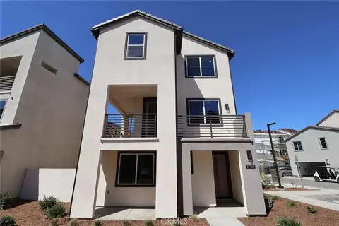 27328 Bear Paw Ln, Valencia, CA 91381