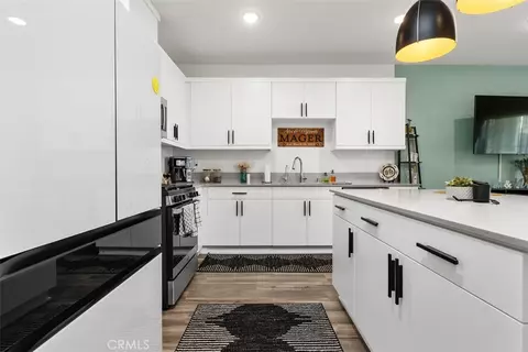 Kitchen - 344 Zest Ln, Fallbrook, CA 92028 photo 5 of 5