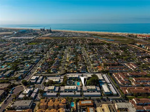 8282 Artista Dr, Huntington Beach, CA 92646