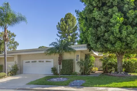 5544 Rayo Del Sol #B, Laguna Woods, CA 92637