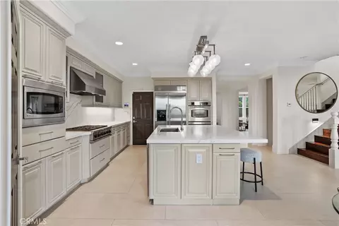 Kitchen - 113 Bottlebrush, Irvine, CA 92603 photo 6 of 7