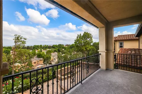 Exterior - 113 Bottlebrush, Irvine, CA 92603 photo 5 of 19