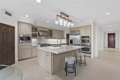 Kitchen - 113 Bottlebrush, Irvine, CA 92603 photo 4 of 7