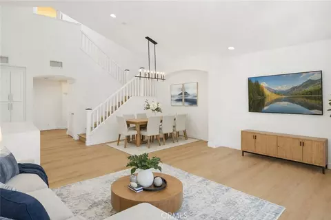 26 Burlingame, Irvine, CA 92602