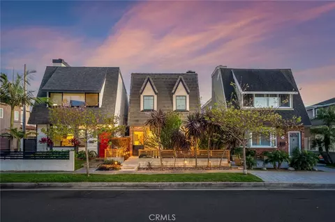 220 Detroit Ave, Huntington Beach, CA 92648