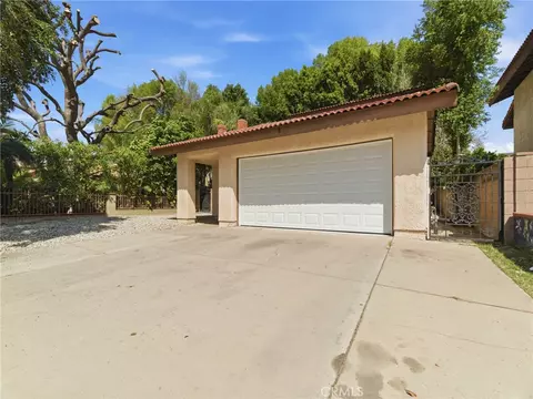 19745 Lull St, Winnetka, CA 91306