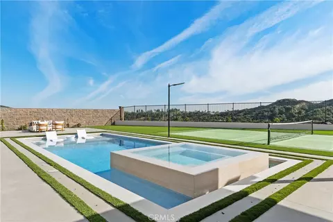 Exterior - 18411 Boulder Blf, Silverado, CA 92676 photo 9 of 11