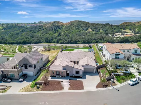 View/Area - 18411 Boulder Blf, Silverado, CA 92676 photo 3 of 3
