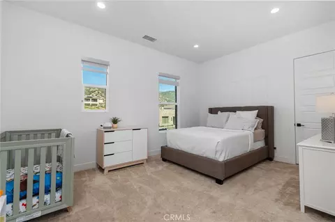 Bedroom - 18411 Boulder Blf, Silverado, CA 92676 photo 3 of 4