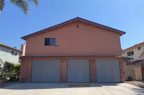 2301 S Center St, Santa Ana, CA 92704