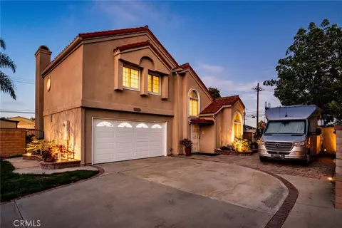 16511 Newland St, Huntington Beach, CA 92647