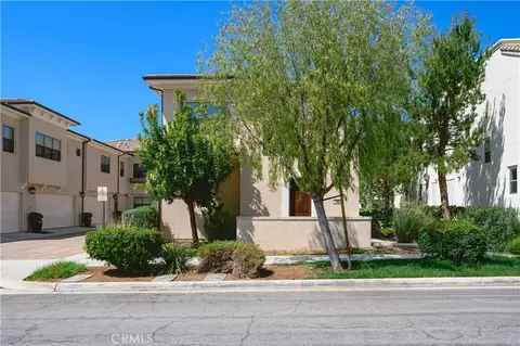 199 Follyhatch, Irvine, CA 92618