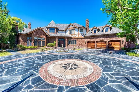 25962 Poker Flts, Laguna Hills, CA 92653