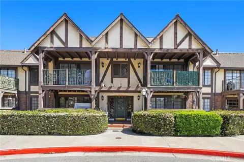 3653 S Bear St #B, Santa Ana, CA 92704