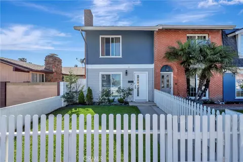 2603 Delaware St #A, Huntington Beach, CA 92648