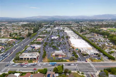 View/Area - 9 Badger Pass, Irvine, CA 92604 photo 11 of 12