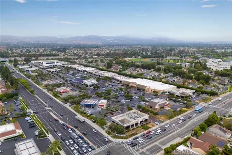 View/Area - 9 Badger Pass, Irvine, CA 92604 photo 10 of 12