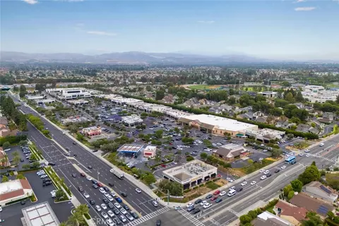 View/Area - 9 Badger Pass, Irvine, CA 92604 photo 10 of 12