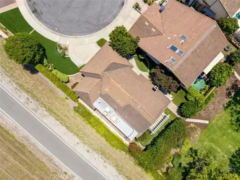 View/Area - 9 Badger Pass, Irvine, CA 92604 photo 1 of 12