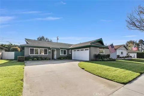 16572 Patricia Ln, Huntington Beach, CA 92647