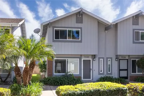 9538 Bickley Dr #2, Huntington Beach, CA 92646
