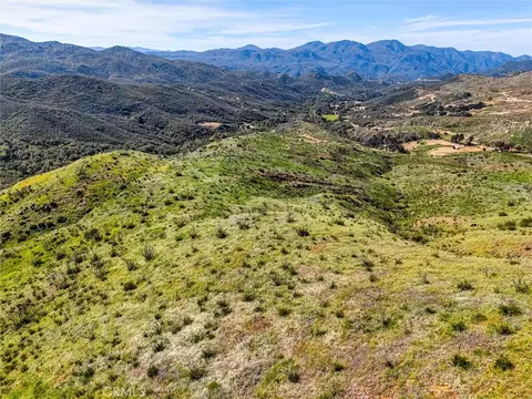 1 Decker Canyon Rd, Ortega Mountain, CA 92530