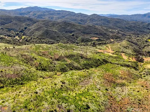 1 Decker Canyon Rd, Ortega Mountain, CA 92530 photo 17