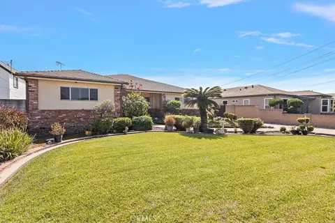 Exterior - 420 W Tichenor St, Compton, CA 90220 photo 16 of 16