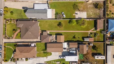 View/Area - 420 W Tichenor St, Compton, CA 90220 photo 6 of 10