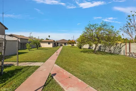 Exterior - 420 W Tichenor St, Compton, CA 90220 photo 8 of 16